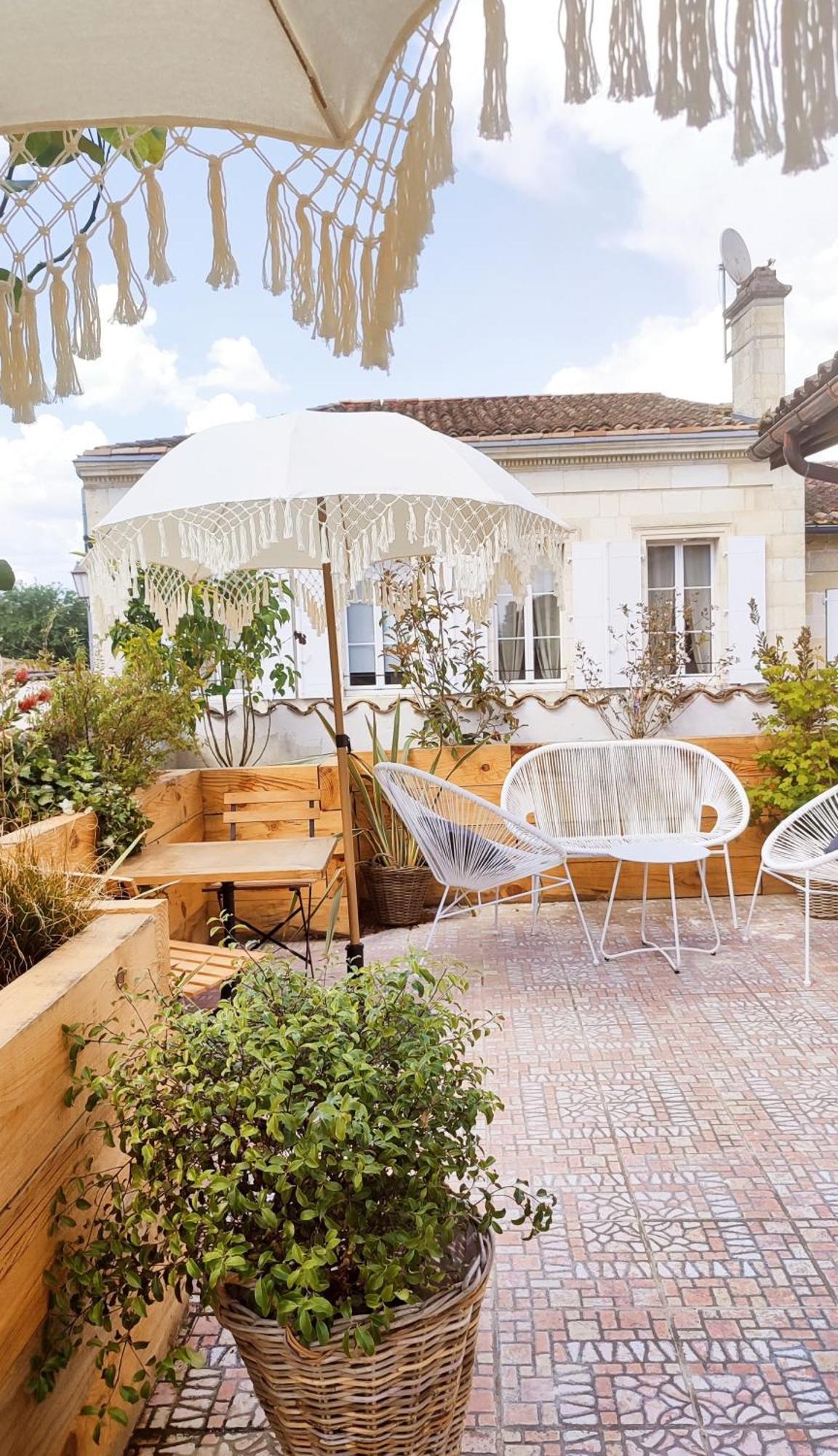 Maison Charmeilles - Gite Touristique - Coliving Fronsac  Exterior photo